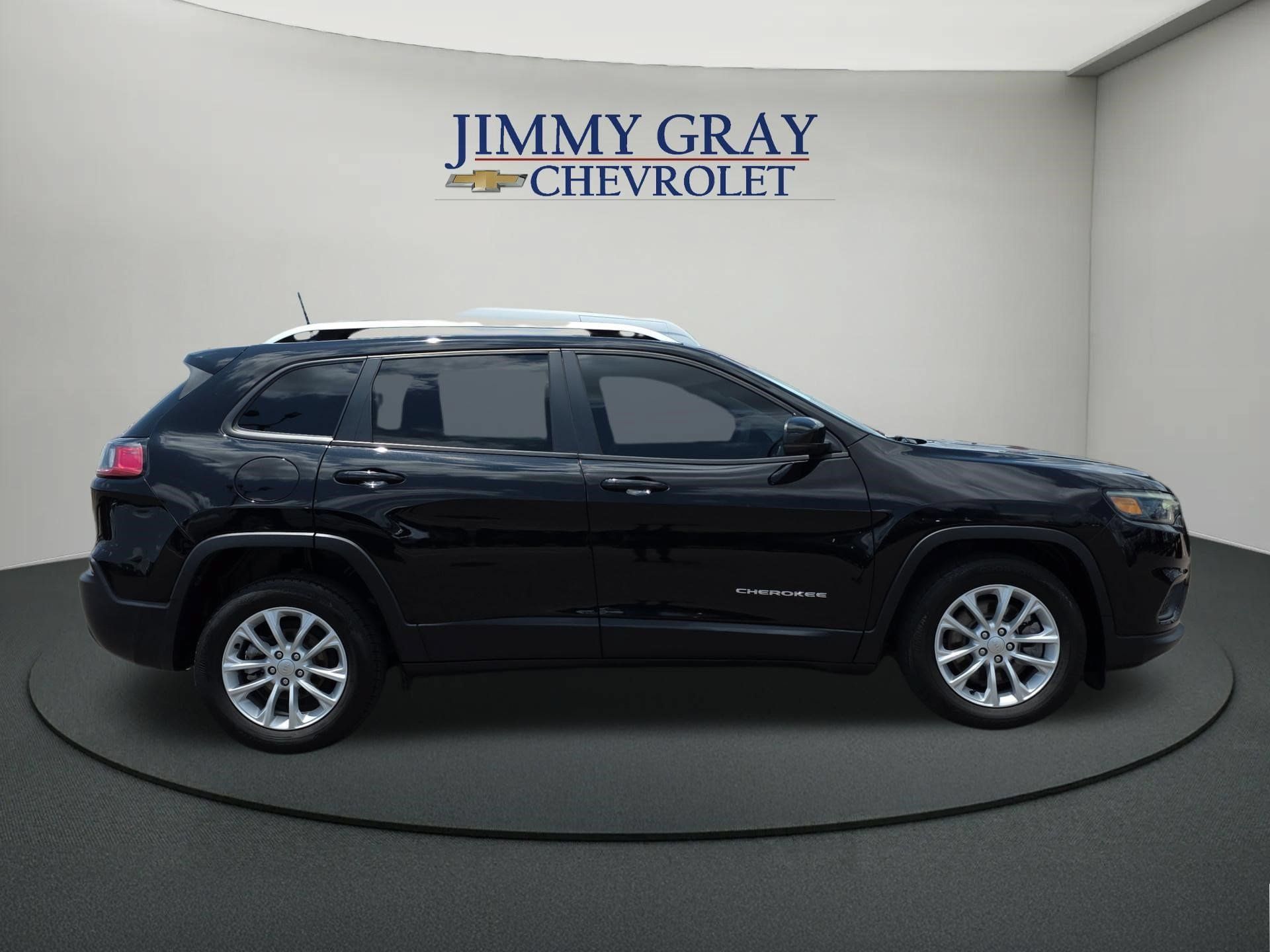 Used 2021 Jeep Cherokee Latitude FWD image 6