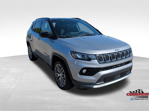 Used 2023 Jeep Compass Limited w/ Elite Group AWD/4WD image 8