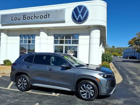 New 2025 Volkswagen Tiguan S image 1