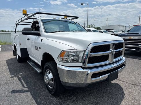 Used 2018 RAM 3500 Tradesman w/ Power & Remote Entry Group RWD image 7