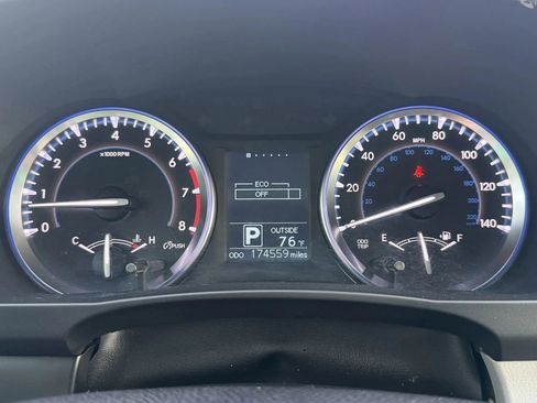Used 2015 Toyota Highlander Plus FWD image 23