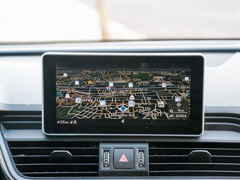 Used 2018 Audi Q5 2.0T Premium Plus w/ Premium Plus Package image 13