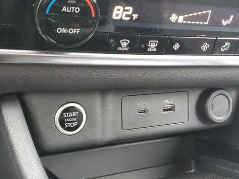 Used 2023 Nissan Rogue SV image 22