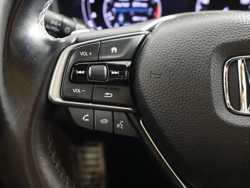 Used 2018 Honda Accord Sport image 8