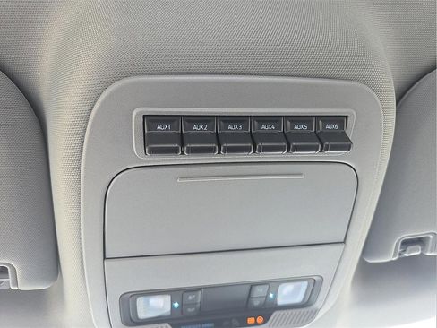 New 2026 Ford F250 XL w/ XL Off-Road Package image 17