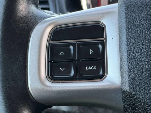 Used 2011 Dodge Grand Caravan Crew w/ Entertainment Group 1 image 40