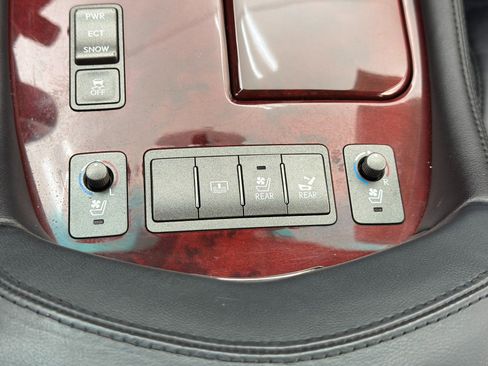 Used 2007 Lexus LS 460 image 30