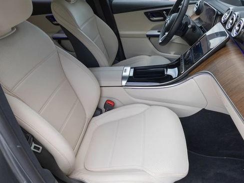 Used 2023 Mercedes-Benz GLC 300 4MATIC w/ Pinnacle Trim Package image 21
