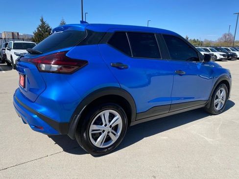 Used 2021 Nissan Kicks S image 5
