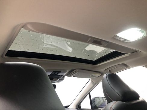 Used 2025 Subaru Crosstrek 2.5i Limited image 17