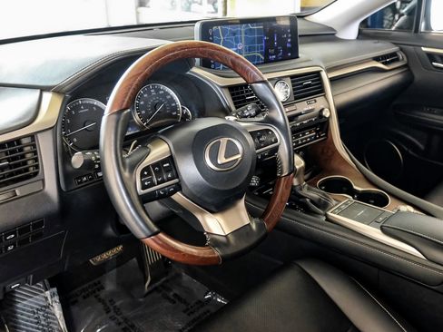 Used 2022 Lexus RX 350L FWD w/ Premium Package image 2