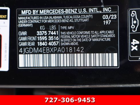 Certified 2023 Mercedes-Benz EQS 580 4MATIC SUV w/ Exclusive Trim Package image 30