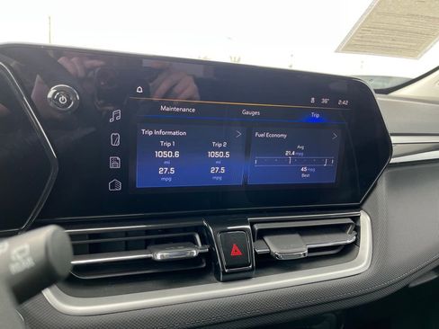 Used 2025 Chevrolet TrailBlazer LT image 21