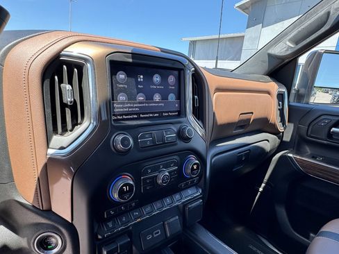 Used 2020 Chevrolet Silverado 2500 High Country w/ Z71 Off-Road Package AWD/4WD image 13