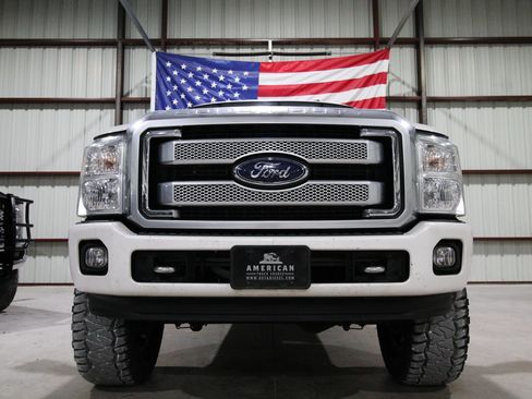 Used 2015 Ford F350 Platinum AWD/4WD image 2