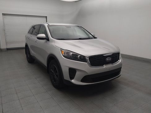 Used 2020 Kia Sorento LX FWD image 13