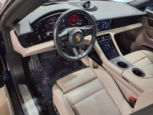 Used 2024 Porsche Taycan 4S image 3