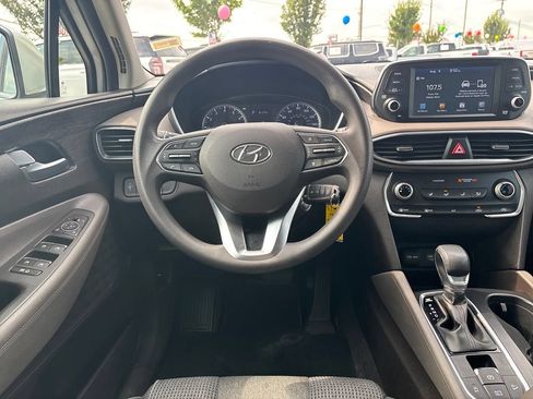 Used 2019 Hyundai Santa Fe SE AWD/4WD image 17