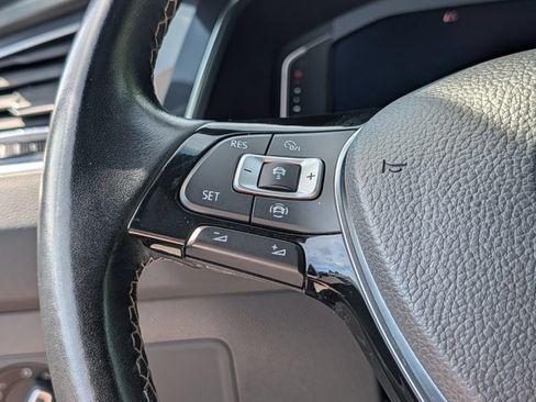 Used 2020 Volkswagen Tiguan SEL Premium R-Line AWD/4WD image 31