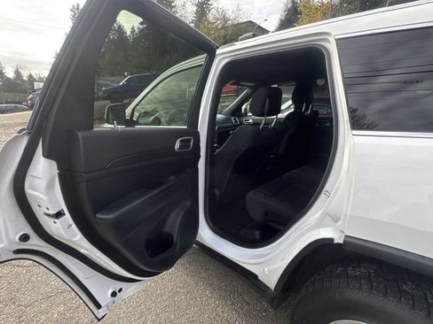 Used 2014 Jeep Grand Cherokee Laredo w/ Quick Order Package 23E image 23