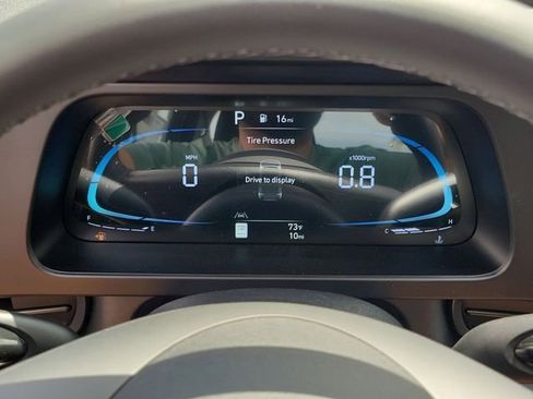 New 2026 Hyundai Elantra Sport FWD image 9
