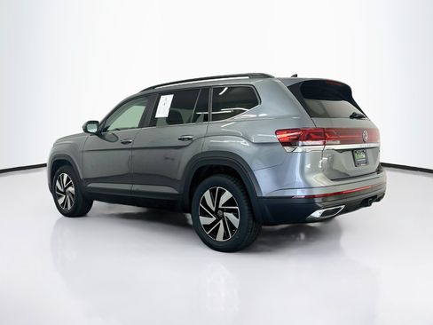 Used 2025 Volkswagen Atlas SE AWD/4WD image 5