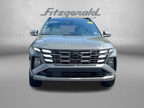 Used 2025 Hyundai Tucson Limited AWD/4WD image 4