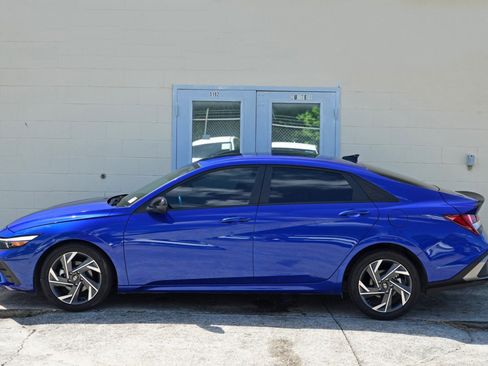 Used 2025 Hyundai Elantra SEL FWD image 45