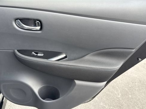 Certified 2025 Nissan Leaf SV Plus FWD image 22