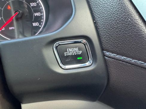 Used 2018 GMC Acadia SLT image 25