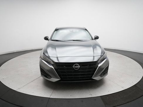 Certified 2025 Nissan Altima 2.5 SV image 11