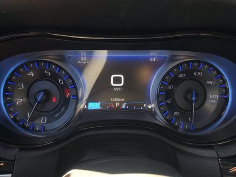 Used 2017 Chrysler 300 S AWD/4WD image 13