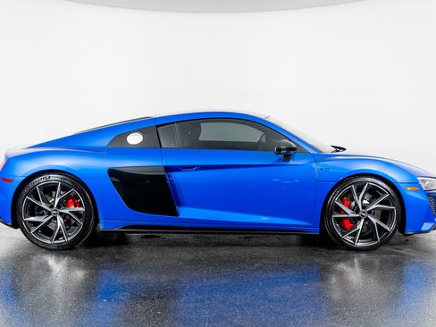 Used 2022 Audi R8 V10 performance image 5