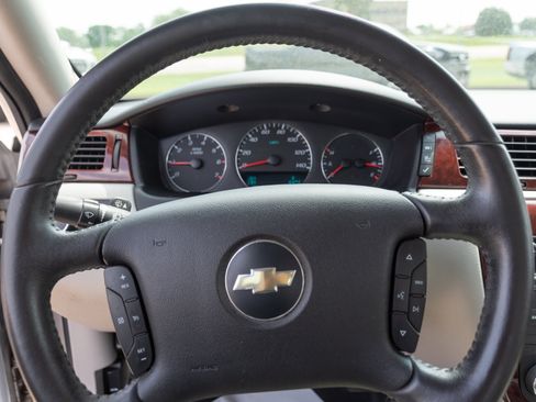 Used 2006 Chevrolet Impala LT FWD image 8