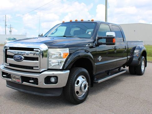 Used 2013 Ford F350 Lariat w/ Lariat Ultimate Pkg AWD/4WD image 2