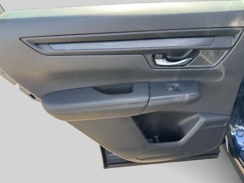 Used 2023 Honda CR-V LX image 13