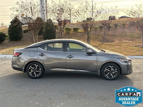 Used 2024 Nissan Sentra SV image 7