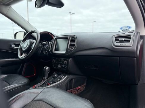 Used 2021 Jeep Compass Trailhawk image 18