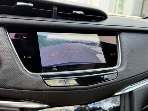 Used 2023 Cadillac XT6 Luxury AWD/4WD image 32