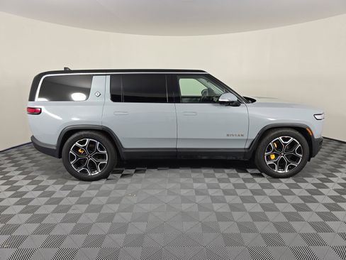 Used 2023 Rivian R1S Adventure image 6