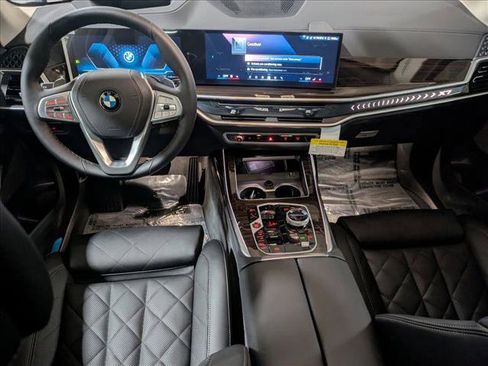 New 2026 BMW X7 xDrive40i w/ Executive Package image 16