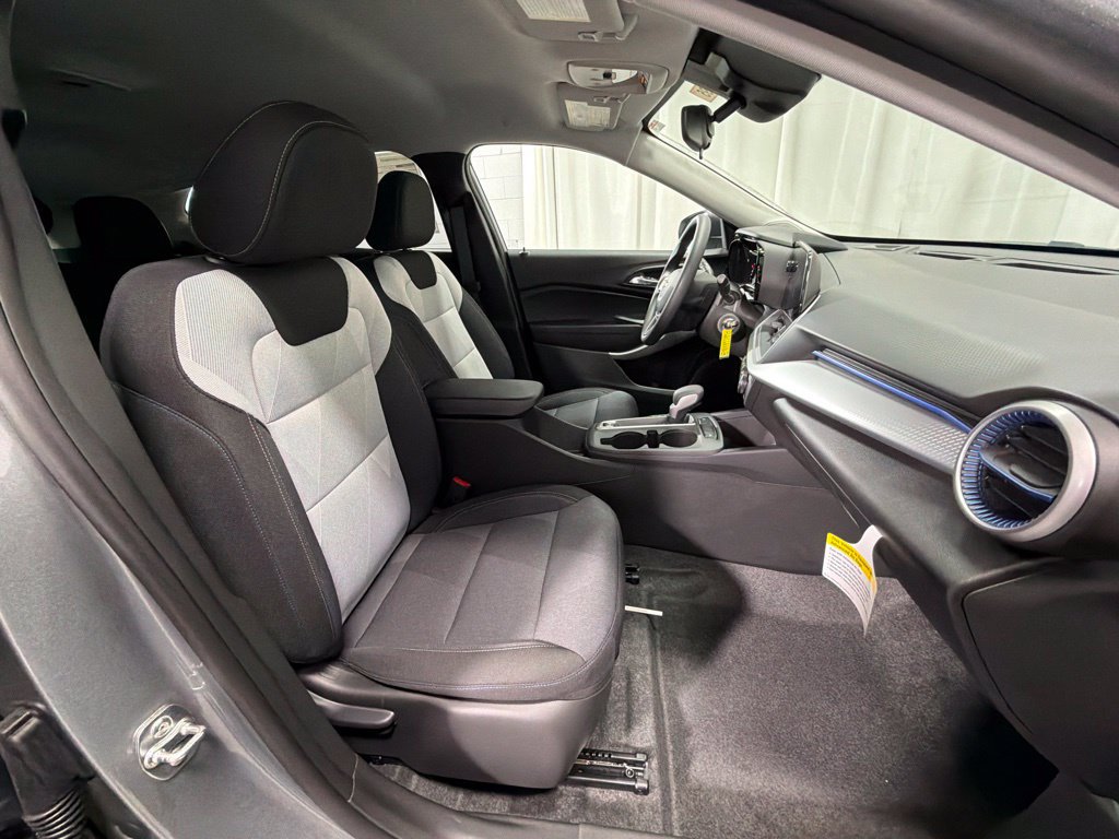 New 2026 Chevrolet Trax LS FWD image 29