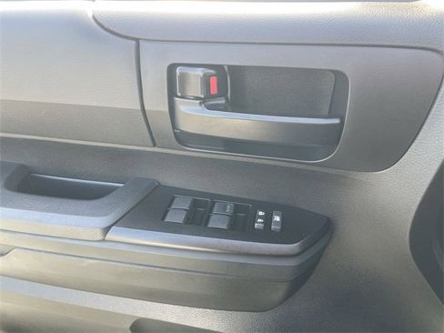 Used 2018 Toyota Tundra SR image 20