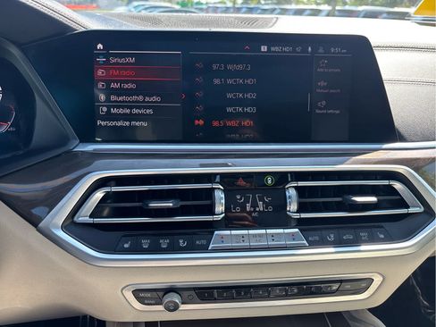 Used 2022 BMW X6 xDrive40i w/ M Sport Package AWD/4WD image 40