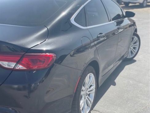 Used 2016 Chrysler 200 Limited image 11