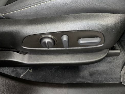 Used 2023 Chevrolet Traverse LT w/ LPO, Floor Liner Package image 36