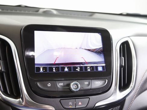 Used 2022 Chevrolet Equinox Premier image 23