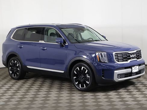Used 2023 Kia Telluride SX AWD/4WD image 2