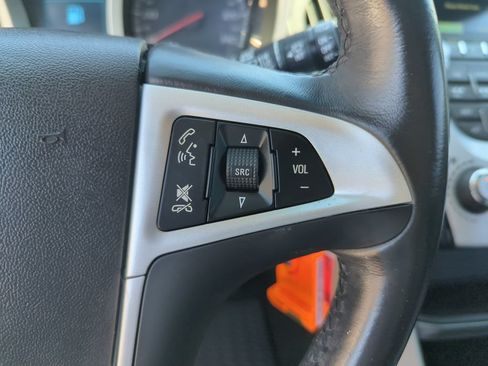 Used 2017 Chevrolet Equinox Premier w/ Enhanced Convenience Package FWD image 22