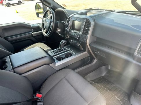 Used 2019 Ford F150 XLT w/ Equipment Group 302A Luxury AWD/4WD image 28